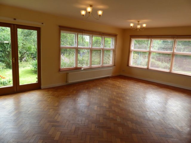  Image of 4 bedroom Cottage to rent in Pettinain Lanark ML11 at Pettinain Lanark South Lanarkshire, ML11 8SR